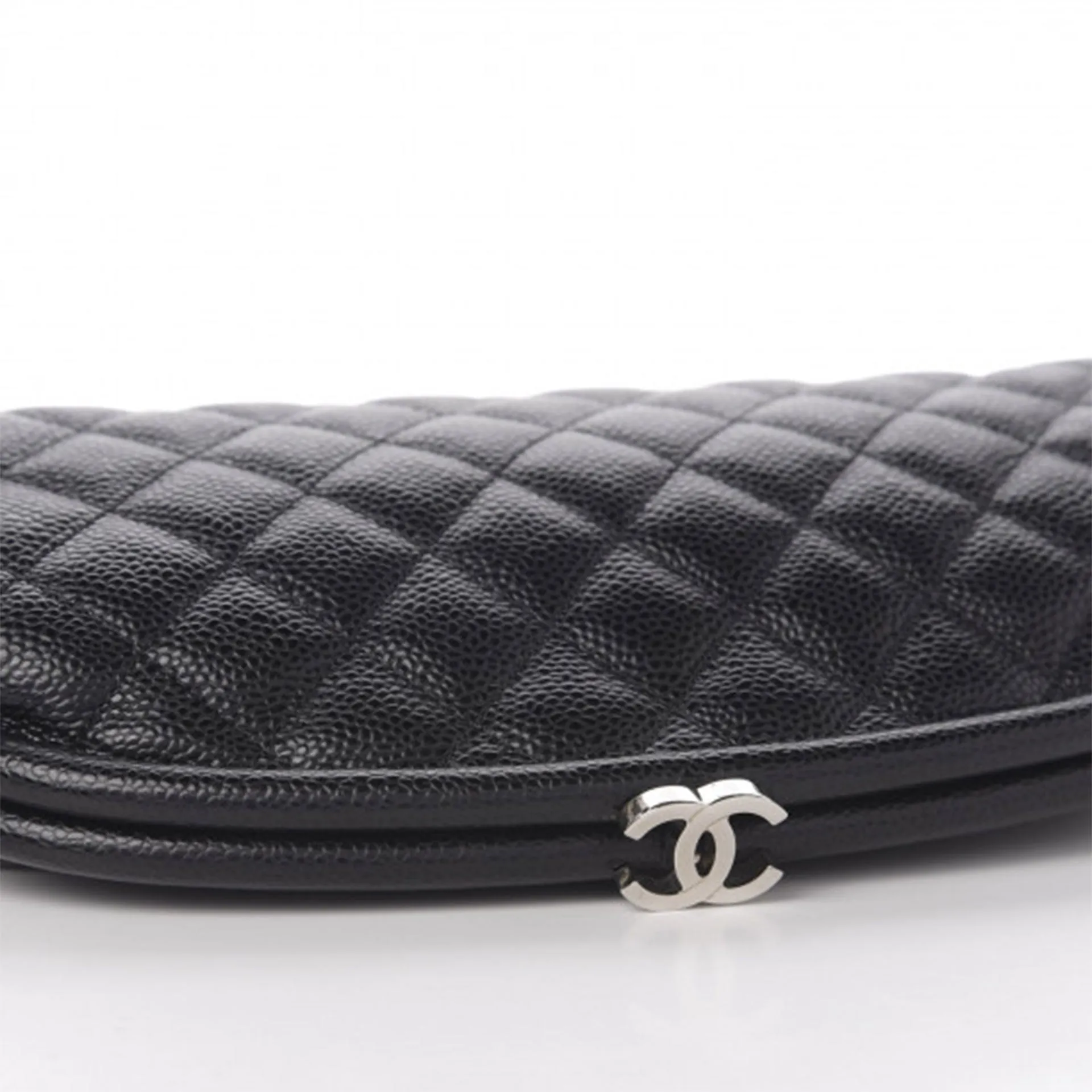 Chanel Vintage 90's Black Caviar Diamond Quilted Timeless Clutch