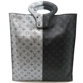 Louis Vuitton Porte Documents  Canvas Tote Bag ()